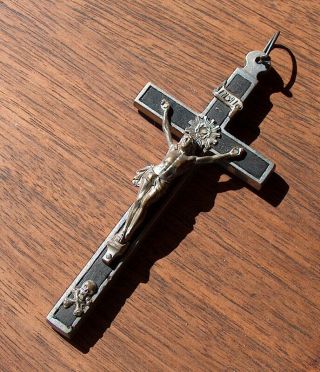 Estate Find Vintage Antique Crucifix Cross Rosary Skull Crossbones