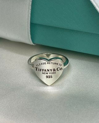 Rare Classic Tiffany & Co.  Sterling Silver Return To Tiffany Heart Signet Ring