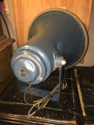 Antique Powerhorn Pa Music Paging Speaker Needs Cord.