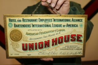 Rare Vintage C.  1933 Union Bar Bartender Beer Restaurant Hotel Gas Oil Metal Sign