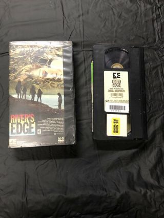 Rivers Edge (vhs 1986) Rare Crime Drama W/ Keanu Reeves (speed,  Point Break) Vg