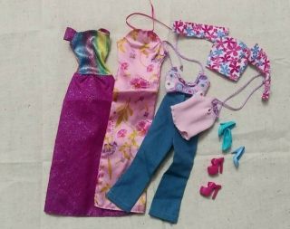 2001 Barbie Fashion Gift Pack Outfits & Shoes Vintage