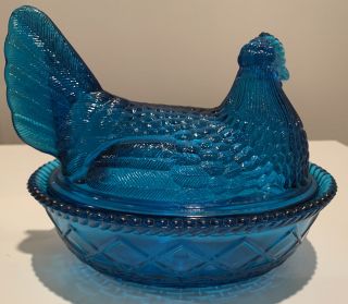 Rare Vintage Westmoreland Blue / Teal Large Glass Hen On Nest,  Stunning, 3