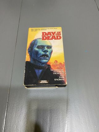 Day Of The Dead Vhs Video Treasures Horror Sov Zombies Oop Htf Rare Cult Romero