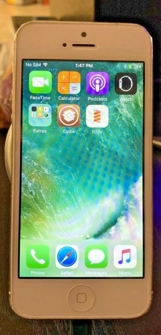 Apple Iphone 5 (a1428) - 16gb - At&t - Jailbroken Rare Ios 10.  3.  4