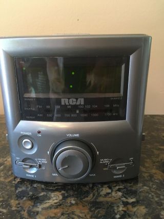 Rca Mini Silver Stereo Cd Clock Radio Rp3751a.  Cd Player Not.
