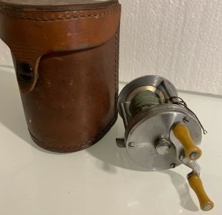 Vitange Bronson Lashless Reel Model No.  1700 Whit Leather Box