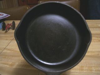 Antique Wagner Ware 3 Cast Iron Skillets 2