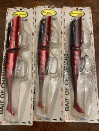 (3) Vintage Fred Arbogast A.  C.  Plug Jointed Wood Wag - Tail Muskie Lures 9.  5”