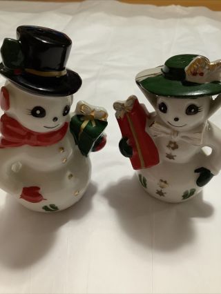 Vintage Christmas Salt And Pepper Shakers Mr & Mrs.  Snowmen Holding Gifts Japan