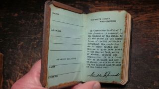 RARE WWII vintage US USGI Heart Shield pocket bible Testament 2