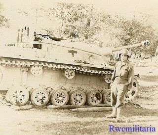 Rare Us Soldier Posed By Abandoned German Sturmgeschütz Panzer Tank