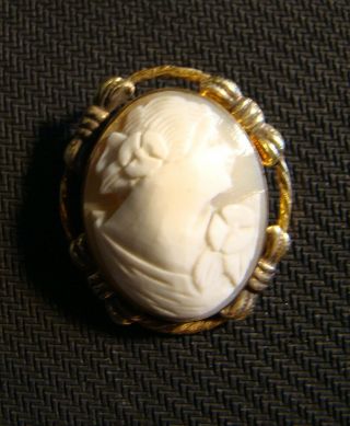 Antique Cameo Woman With Flowers In Hair Gold Frame With Bows