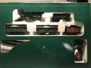 Vintage Extremely Rare Macau - Village Express Ho Scale Train & Track Set 5997 - 8