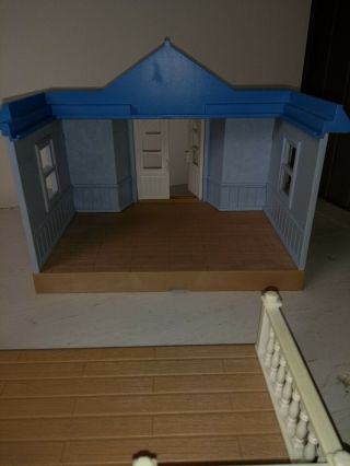 Sylvanian Families Summer House incomplete 3