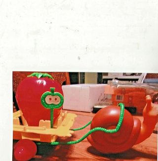 Vintage Strawberry Shortcake Snail Cart And Accessories.