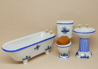 Vintage Delft Porcelain Bathroom Set Toilet Tub Sink Dollhouse Miniature 1:12