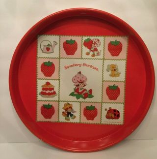 Vintage Cheinco Strawberry Shortcake Round Metal Serving Tray Quilt Pattern