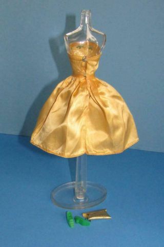 VINTAGE BARBIE CLONE GOLD SATIN COCKTAIL DRESS SHOES PURSE PREMIERE SHILLMAN? 2