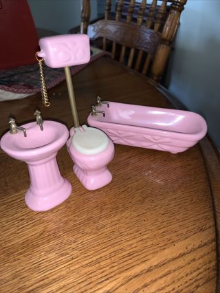 Vintage Dollhouse Furniture Victorian Doll House Complete Pink Bathroom Tub Sink