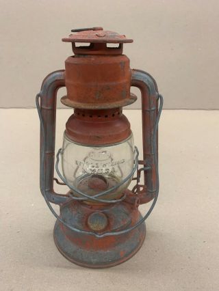 Antique Dietz Little Wizard Barn/railroad Lantern With Globe