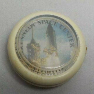 Vintage Rare Souvenir Kennedy Space Center Florida Yo Yo Toy