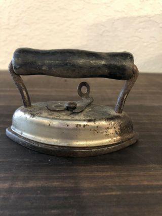 Antique Miniature Dover Sad Iron Usa Salesman Sample Toy Clasp