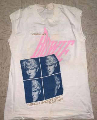 Rare Vintage David Bowie Serious Moonlight Tour T - Shirt Sz Small 1983