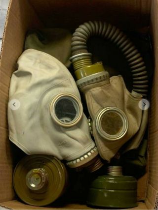 Vintage Wwii Gas Masks With Bag And Canister Rare Wwii Artifact