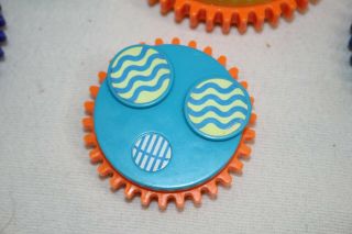 Vintage 1999 TOMY Gearation Busy Gears Refrigerator Magnet Battery Powered 2