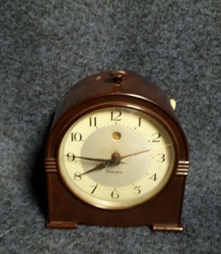 Genalex Vintage Bakelite Clock