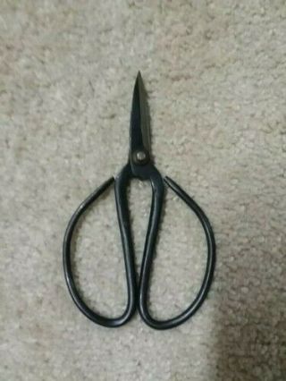 Vintage Antique Scissors Sewing Crafts Embroidery Estate Find 5 Inches