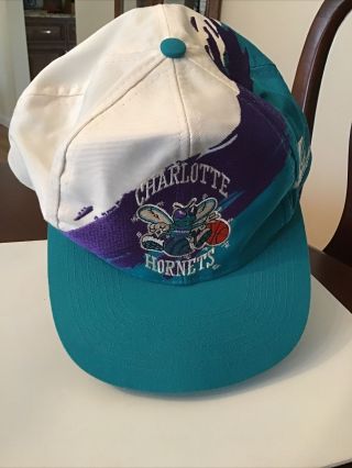 Rare 90’s Vintage Reverse Splash Logo Athletic Charlotte Hornets Snapback Rare