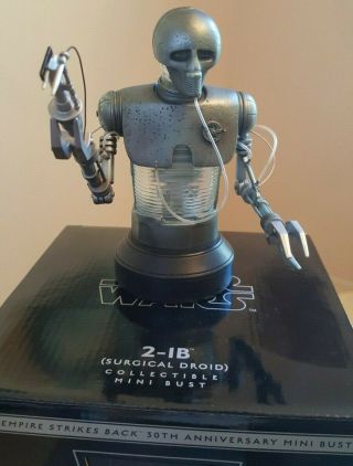 Star Wars Gentle Giant 2 - 1B Surgical Droid Light UP mini Bust Statue RARE 2