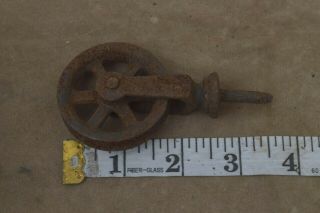 Antique 2 3/4 " Screw Pulley Spoke Wheel Rustic Cast Iron Old Barn Hardware