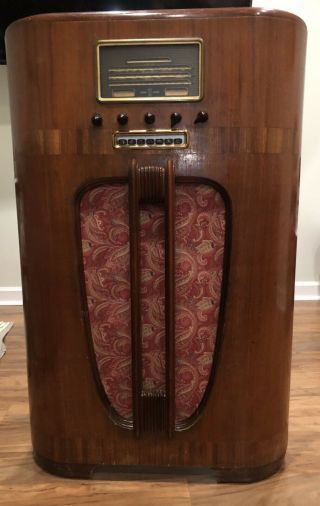 Antique General Electric Radio Model F96