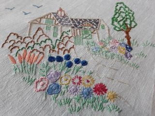 Vintage Hand Embroidered Linen Tablecloth Floral Cottage Garden Art Deco 34 X 34