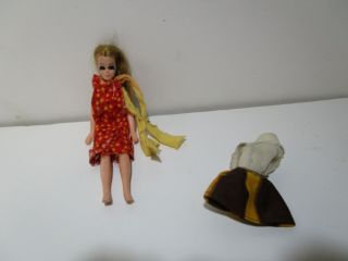 Vintage Topper Dawn Doll With Extra Outfit