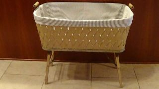 Rare Vintage Antique Hawkeye Xl Laundry Basket With Stand Legs Burlington Iowa