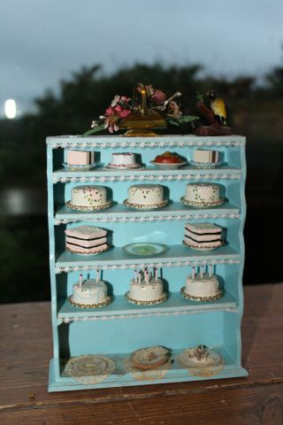 Vtg.  Dollhouse Mini Bakery Display Shelf Cabinet Shop Counter.  1:12 Scale