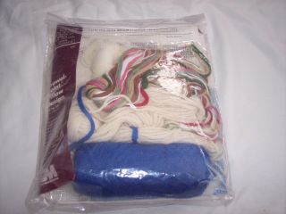 Erica Wilson Crewel Kit Blue Antique Lace Pillow Vtg 1980 Columbia Minerva 2