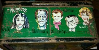 Vintage Rare,  1965 The MUNSTERS metal Lunch Box,  No Thermos 3