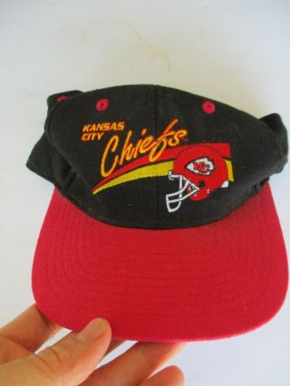 Vintage Sports Rare Design Kansas City Cheifs Snapback Hat