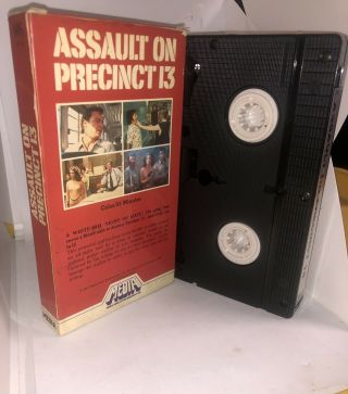 ‼️1995 Assault On Precinct 13 - VHS - John Carpenter - Media RARE,  HTF‼️ 2