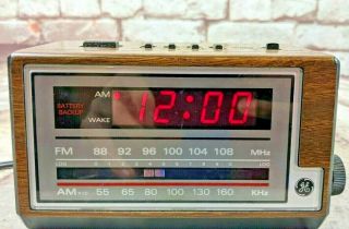 Vtg General Electric Alarm Clock Am/fm Radio Snooze Ge 7 - 4601a Wood Grain Mcm