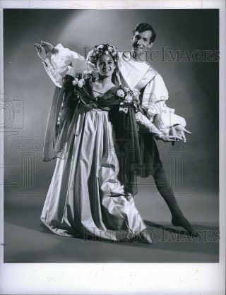 1965 Press Photo Ballet Dancers Vicki Morales And Greg Litle 6x8
