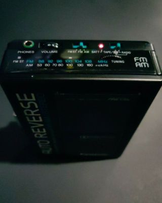 Panasonic RX - S35 Stereo AM/FM Auto Reverse Cassette Walkman RARE 2