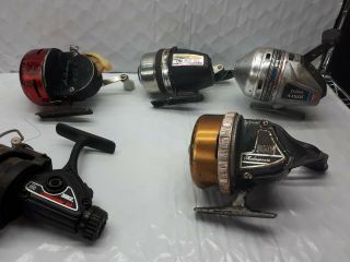 5 Vintage Fishing Reels 63 A,  Daiwa A150c,  Shakespear 2602,  Zebco Castmaster 20