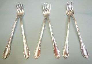 6 Remembrance Seafood Cocktail Forks - Elegant/popular 1948 Rogers Fine