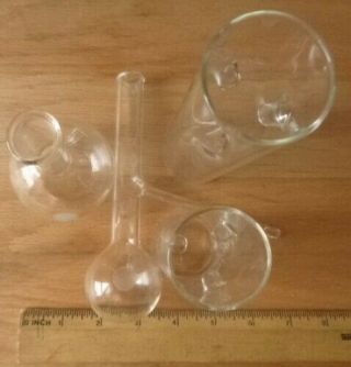 4 Vint.  Antique Chemistry Beakers " Pyrex ".